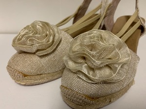 lot 127 image: White Mountain Closed Toe Sandals