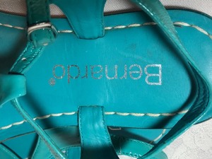 lot 78 image: Ann Taylor & Bernardo Sandals