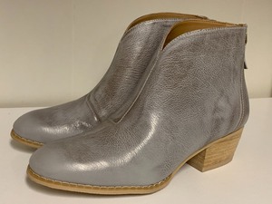 lot 144 image: Nine West Ankle Boots (NEW)
