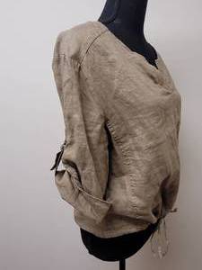 lot 331 image: New Ellen Tracy Linen Pullover