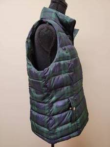 lot 347 image: Sporty Charter Club Vest - New