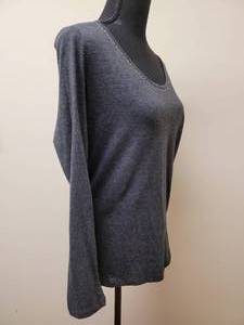 lot 357 image: New Embellished Ellen Tracy T-Shirt