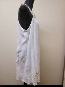 lot 371 image: Cute Beach Star Lined Coverup