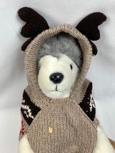 lot 56 image: Size L Dog Organic Wool Moose Hoodie Sweater, Two Hoodies and Pet Corrector Sound Therapy