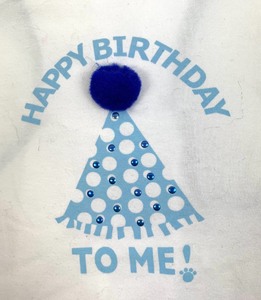 lot 70 image: Two Boy Dog XXL Happy BD Tank Shirts, Timberwolves Car Magnet and Twill Dog Model Toy