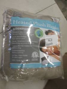 lot 27 image: heated plush blanket full ...