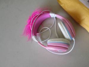 lot 48 image: trolls wired head phones ...