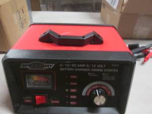 lot 113 image: speedway 21050 amp charger engin...