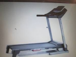 lot 141 image: proform 305 cst treadmill retail $9...