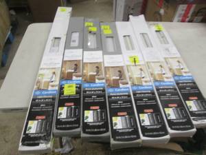 lot 204 image: 7 mainstays 1 inch vinyl mini blind...
