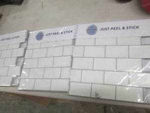 lot 223 image: vintage hive just peel and stick 3 ...
