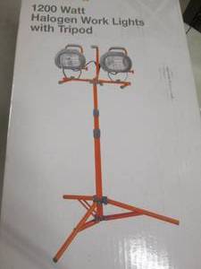 lot 274 image: HDX 1200 watt halogen work lights ...