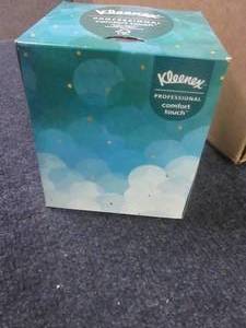 Partial Case Kleenex Professional F...