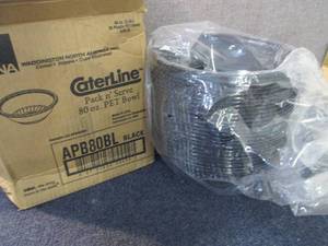 25- 80 oz Plastic Pet Bowls...