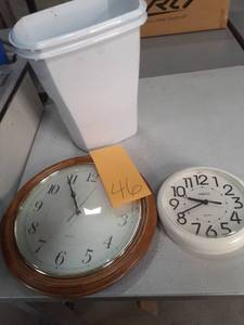 lot 46 image: Office Clocks and Small Under Desk Sized Garbage Can Receptacles