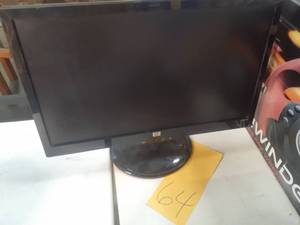 lot 64 image: HP 20 LCD Computer Monitor Model S2031