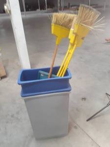 lot 68 image: A Garbage Can, two Recycling Bins as well as a few brooms and dust pans