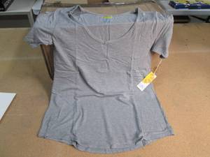 lot 112 image: Resellers Delight Box lot of Womens Apparel 30 Assorted Tops in sizes Large and Extra Small