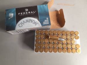 lot 24 image: Federal Ammunition .22 cal Long Rifle 40 grain solid muz vel 1240 FPS 50 rimfire cartridges