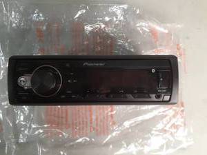 lot 106 image: Pioneer Car StereoRadio Receiver with Bluetooth Calling Capability Model MVH-S21BT