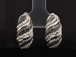 lot 59 image: Dazzling 14 Black & White Diamond Estate Earrings $1025 Retail VIDEO