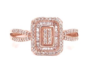 lot 51 image: Affordable Diamond Estate Ring in Rose Gold, Natural Rounds, Baguettes for a  Big Look $1,450 Retail VIDEO