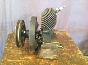 lot 7 image: Vintage Engine
