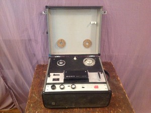 lot 31 image: Sony Tapecorder TC-105