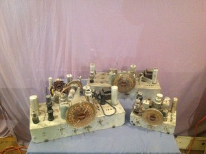 lot 41 image: Crosley Radio Parts