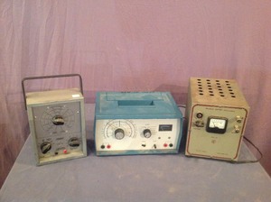 lot 55 image: Radio Testers