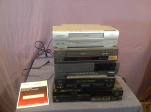lot 76 image: VCRs