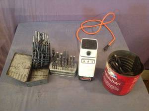 lot 124 image: Drill Bits & Sharpener