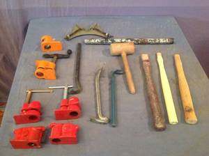 lot 128 image: Tools