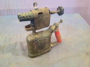 lot 131 image: Unique Blow Torch