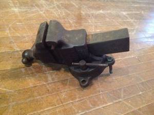 lot 143 image: Large Vice #204T2