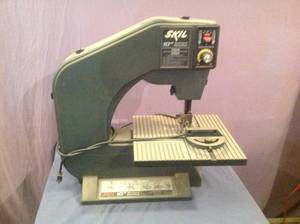 lot 172 image: Skil 10 Band Saw