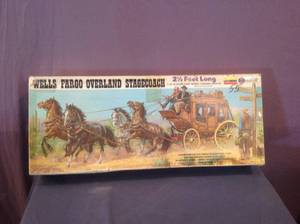 lot 257 image: Wells Fargo Overland Stagecoach Model Construction Kit