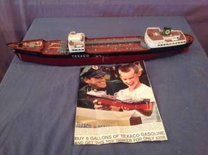 lot 269 image: Texaco North Dakota Battery Operated Toy Tanker