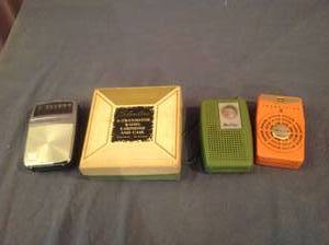 lot 276 image: Transistor Radios
