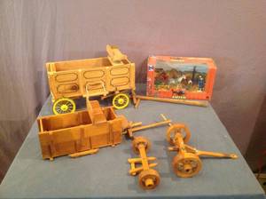 lot 282 image: Toys