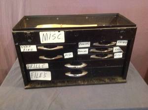 lot 284 image: Tool Chest & Contents