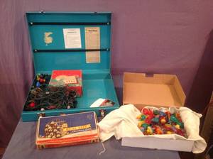 lot 291 image: Vintage Christmas Lights is Metal Case