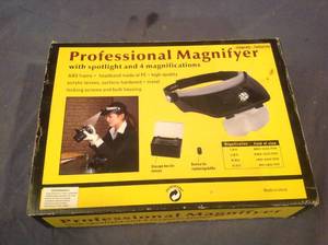 lot 306 image: Professional Magnifyer