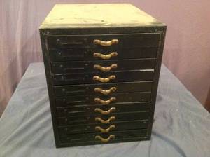 lot 308 image: Metal Storage Unit & Contents