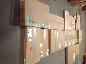 Lot with assorted Home Decor Items Customer Returns see pictures