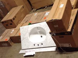 Lot of assorted Sinks, Toilet Parts customer returns see pictures