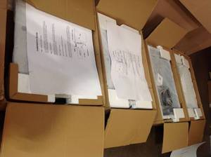 Lot of Kitchen Sinks not used some missing parts customer returns see pictures