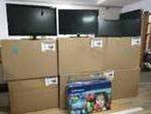 Pallet with TFT LCD and other TVs some missing parts or need repair