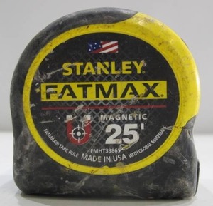 lot 425 image: Stanley FATMAX 25 Foot Magnetic Tape Measure