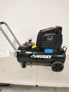 HUSKY 8G 150 PSI Hotdog Air Compressor